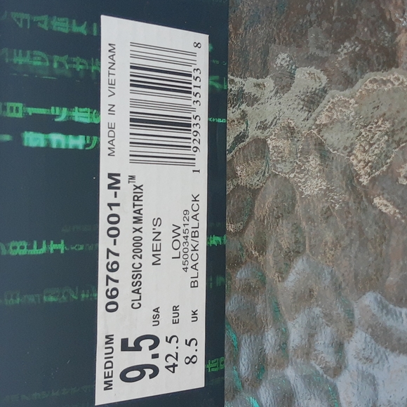 The “Matrix Code” K-SWISS Classic 2000 - Picture 2 of 11